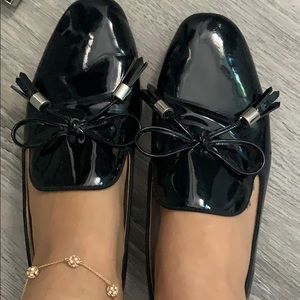 PATENT LEATHER TASSLE LOAFERS